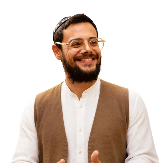 מנדי תורג׳מן מחייך